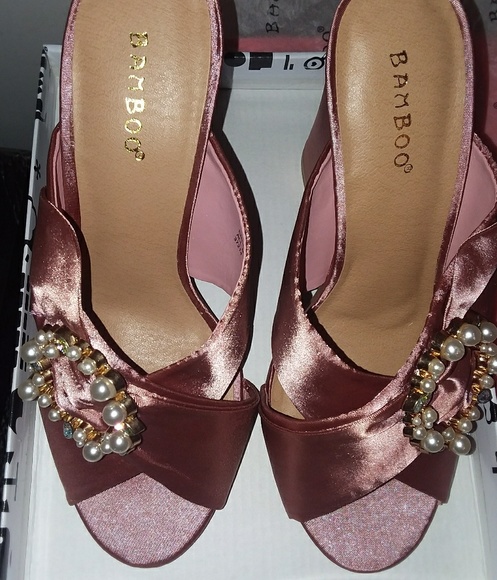 Pink Mauve Satin Silk Embellish Mule Heel Sandals - Picture 6 of 8